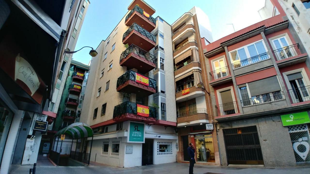 Alojamiento Plaza Chirinos Apartment Kordoba Bagian luar foto